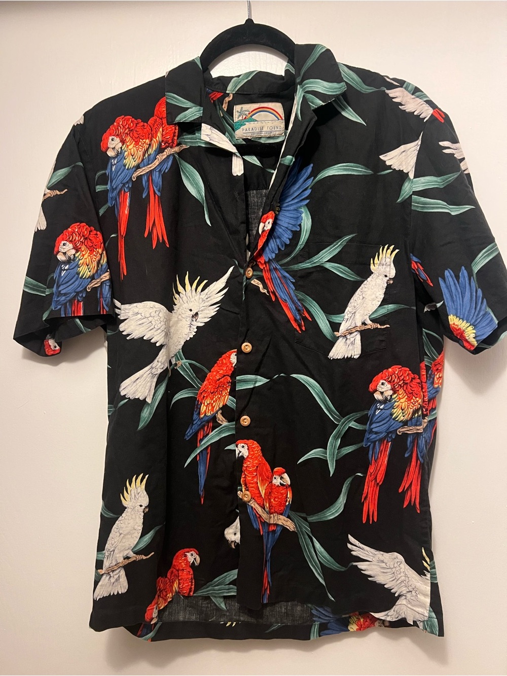 Paradise Found Tropical Parrot Print Short-Sleeve Shirt - Black